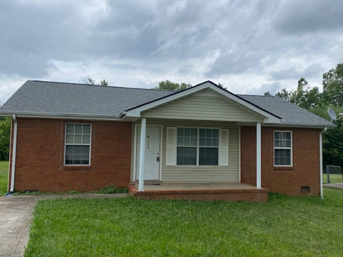 House for rent at 200 Hugh Hunter Rd, Oak Grove, KY 42262