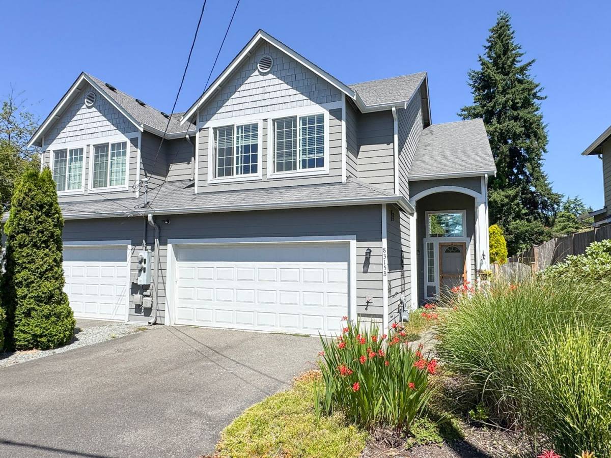 Townhouse for rent at 8315 228th St SW, Edmonds, WA 98026