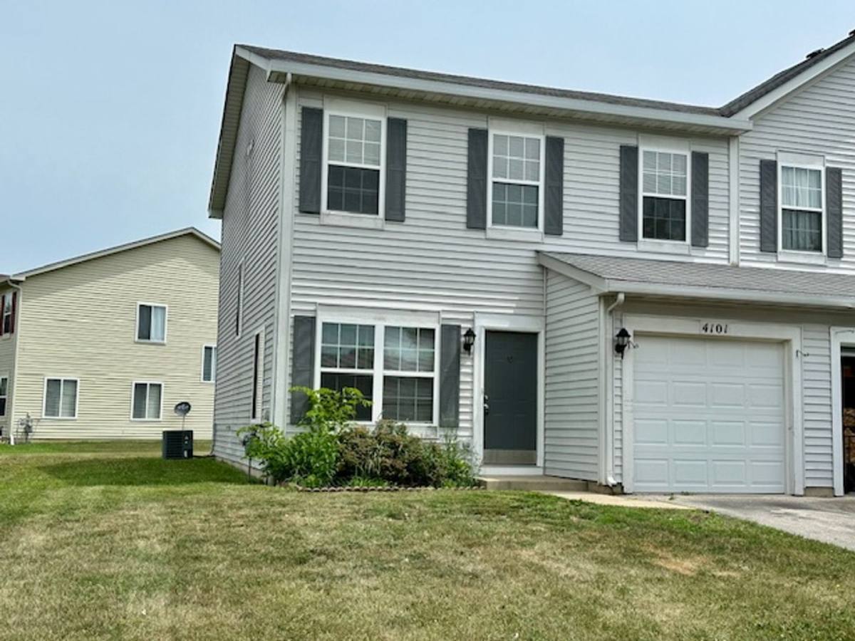 Townhouse for rent at 4101 Cummins St, Plano, IL 60545