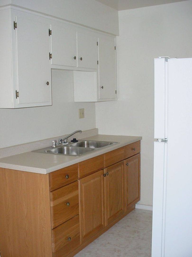 Apartment for rent at 2208 H St, Sacramento, CA 95816