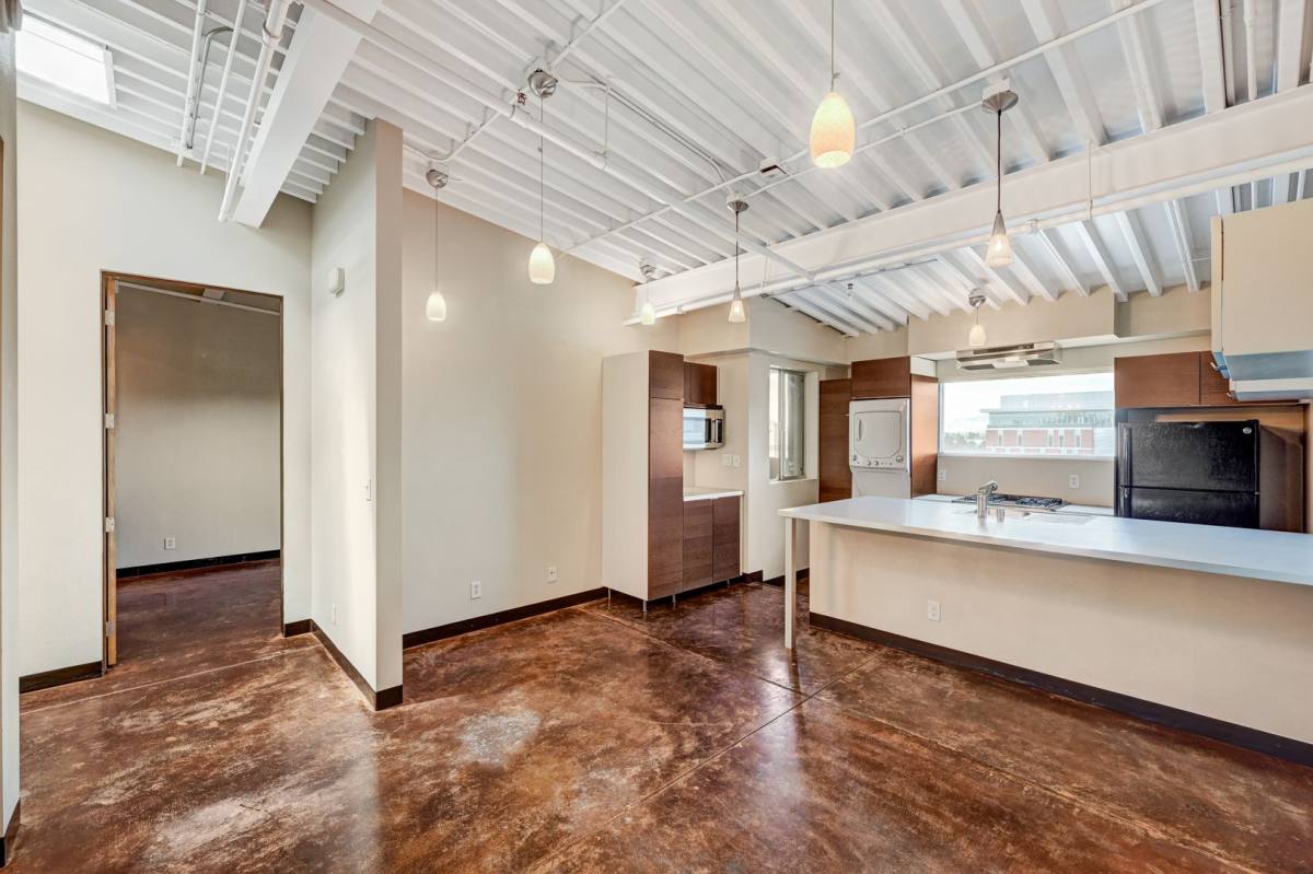 Apartment for rent at 701 Shadow Lane #404, Las Vegas, NV 89106