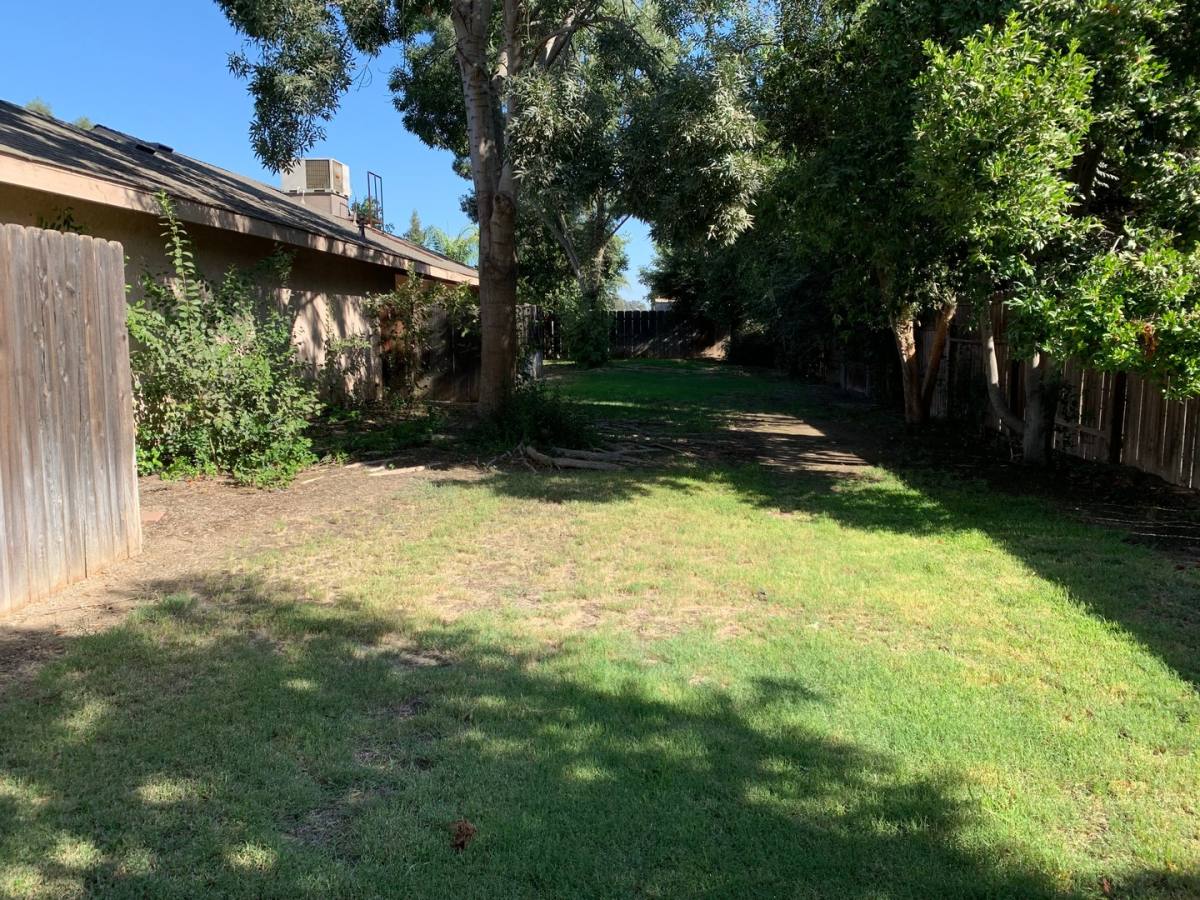 Apartment for rent at 3648-50 E Mineral King Ave, Visalia, CA 93292