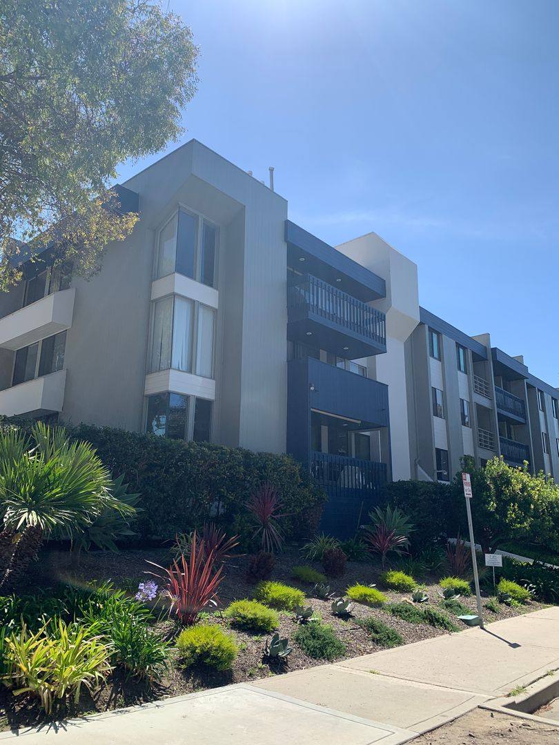 Apartment for rent at 350 Paseo De Playa, Ventura, CA 93001