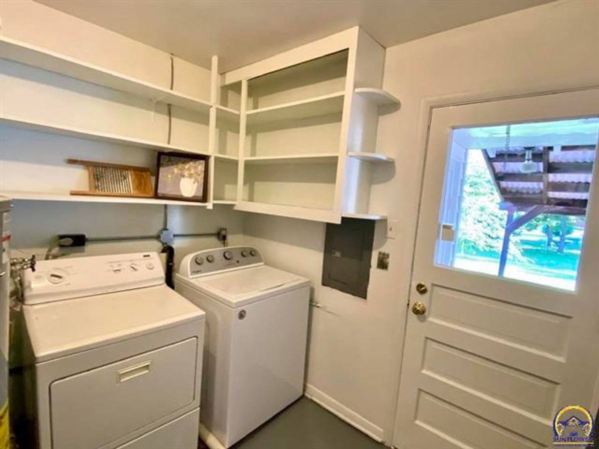 Apartment for rent at 3601 3603 SW, Topeka, KS 66606
