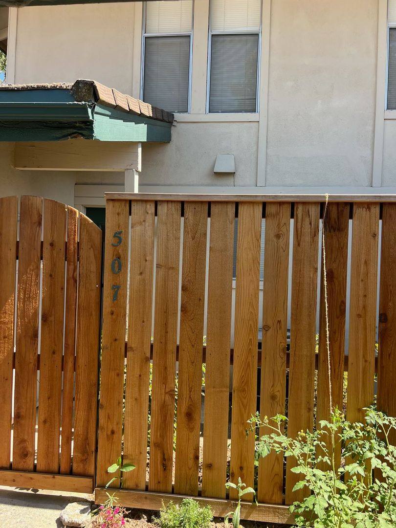 Townhouse for rent at 507 Roundtree Court, Sacramento, CA 95831