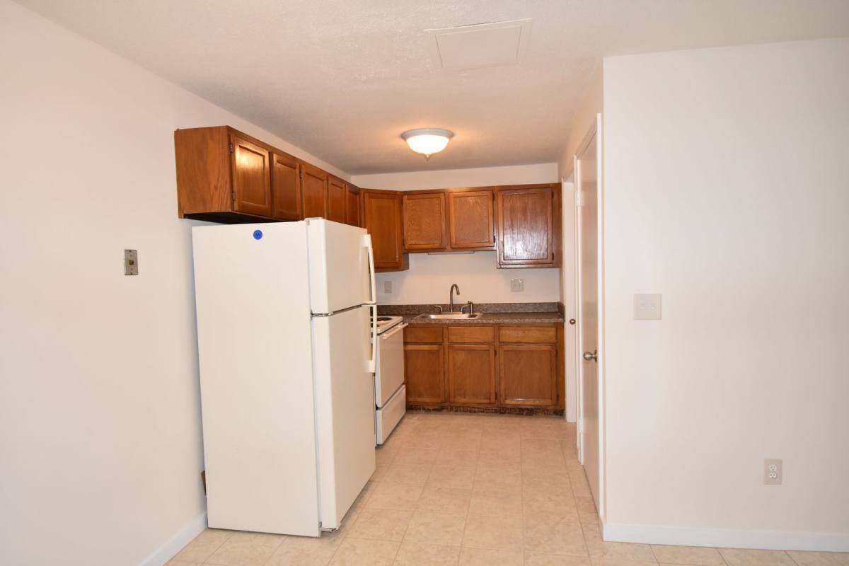 Townhouse for rent at 6 Skokorat St, Seymour, CT 06483