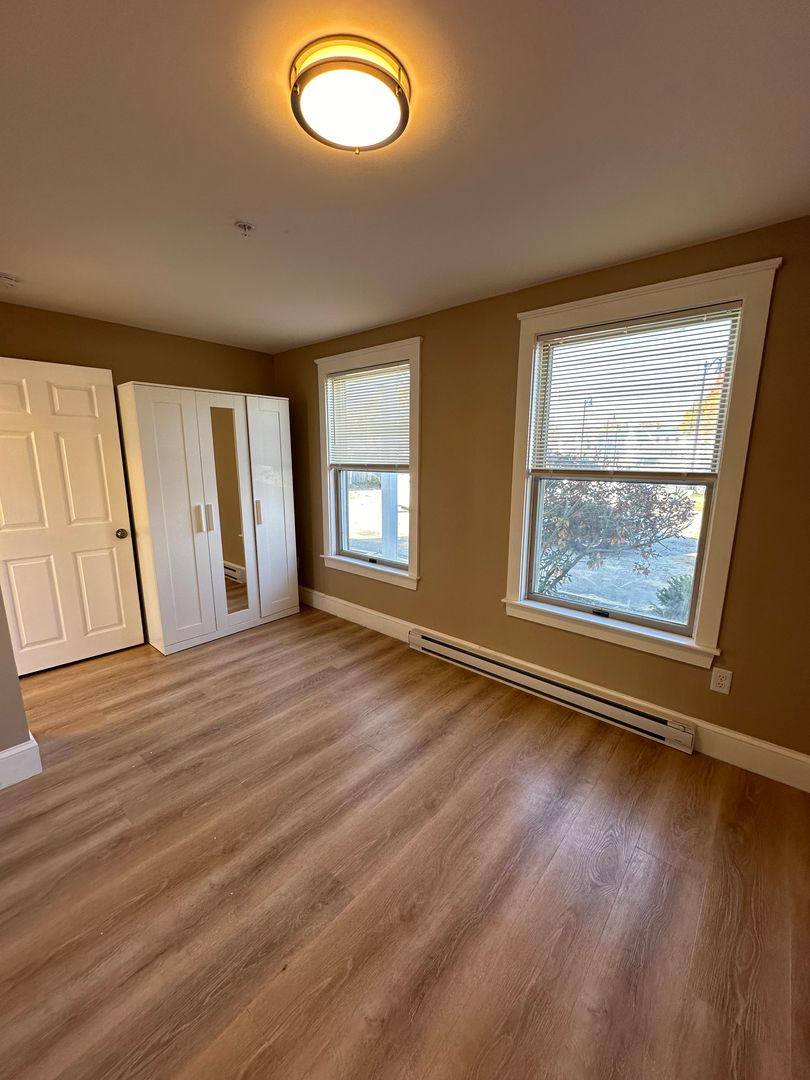 Apartment for rent at 7 Jackson St, Rochester, NH 03867