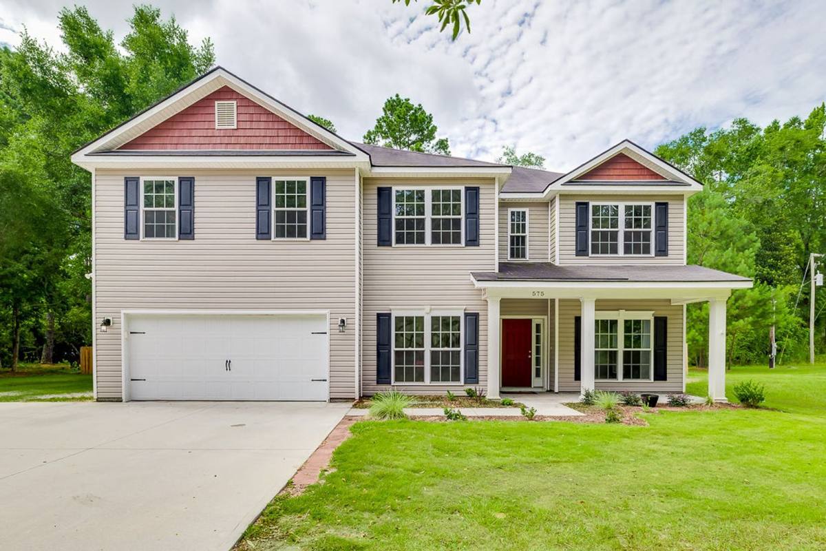 House for rent at 575 Briarwood Dr, Guyton, GA 31312