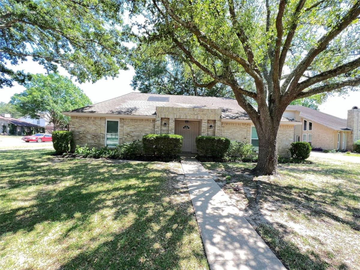 House for rent at 21303 Park Holly Court, Katy, TX 77450
