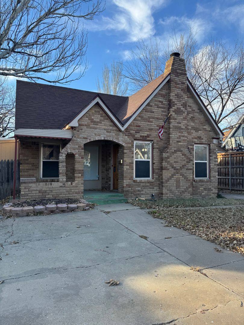 Apartment for rent at 2102 S Ong St, Amarillo, TX 79109