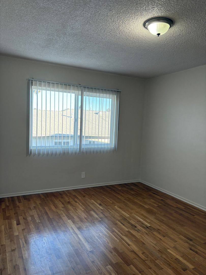 Apartment for rent at 4535 Santo Tomas Dr, Los Angeles, CA 90008