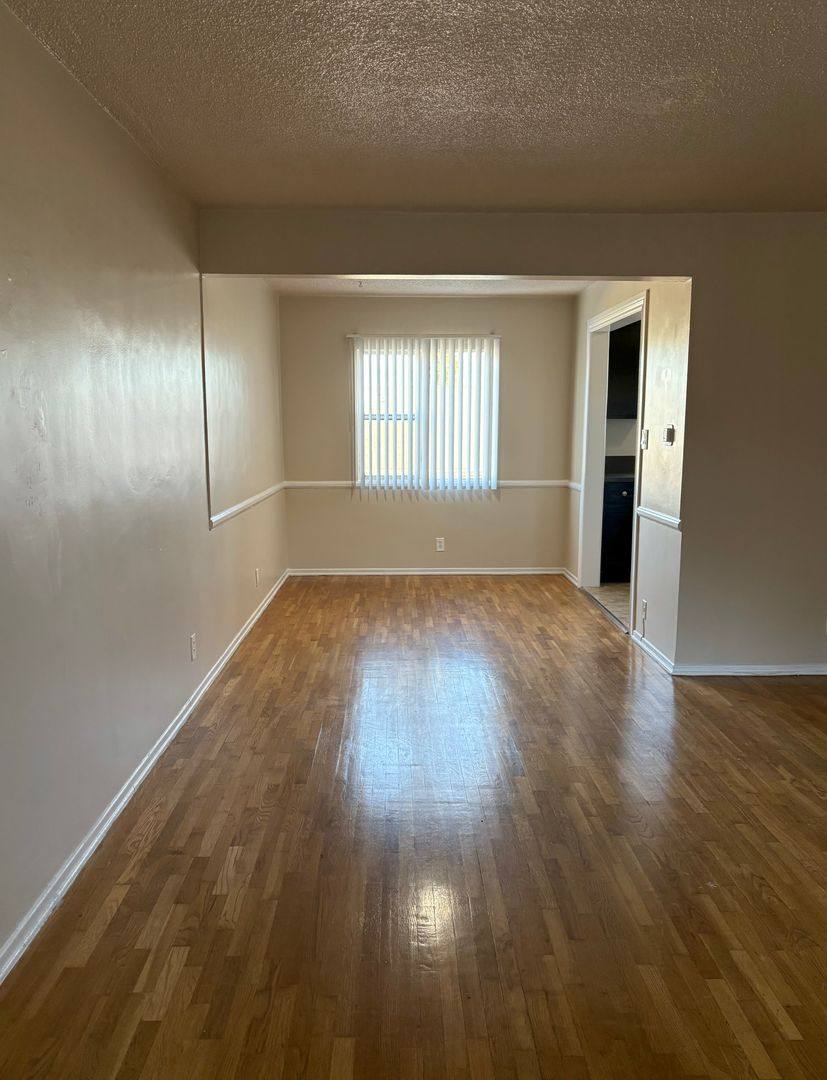 Apartment for rent at 4535 Santo Tomas Dr, Los Angeles, CA 90008
