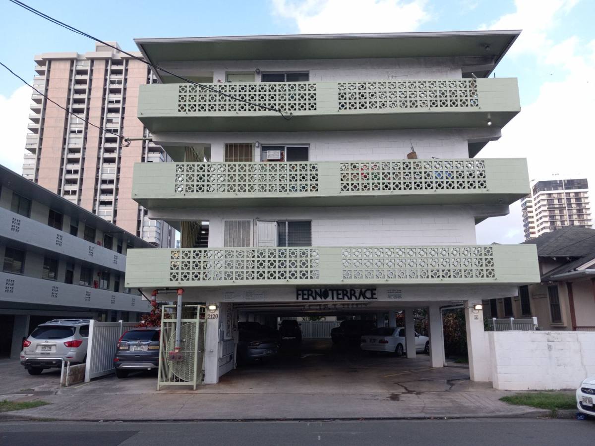 Apartment for rent at 2120 Fern St, Honolulu, HI 96826