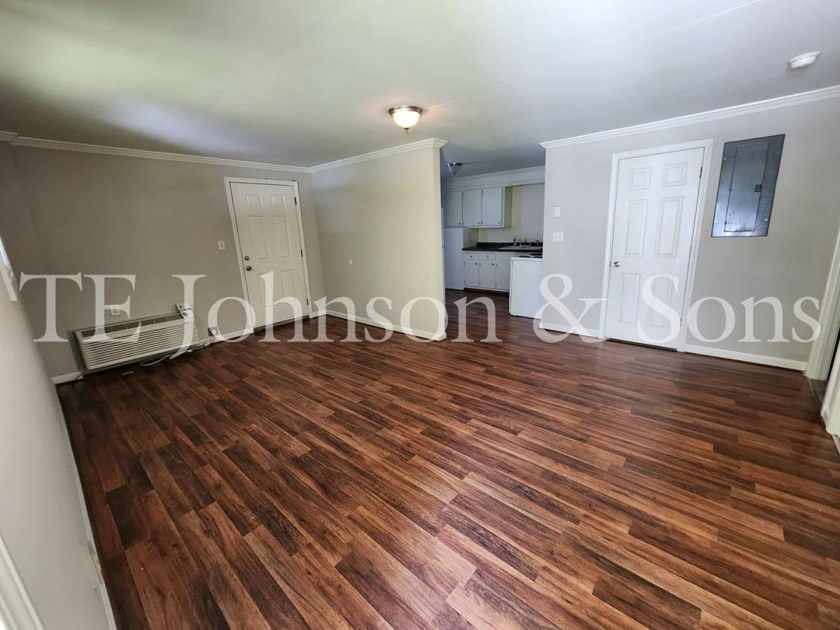 Apartment for rent at 313 Meredith Ave, Lexington, NC 27292