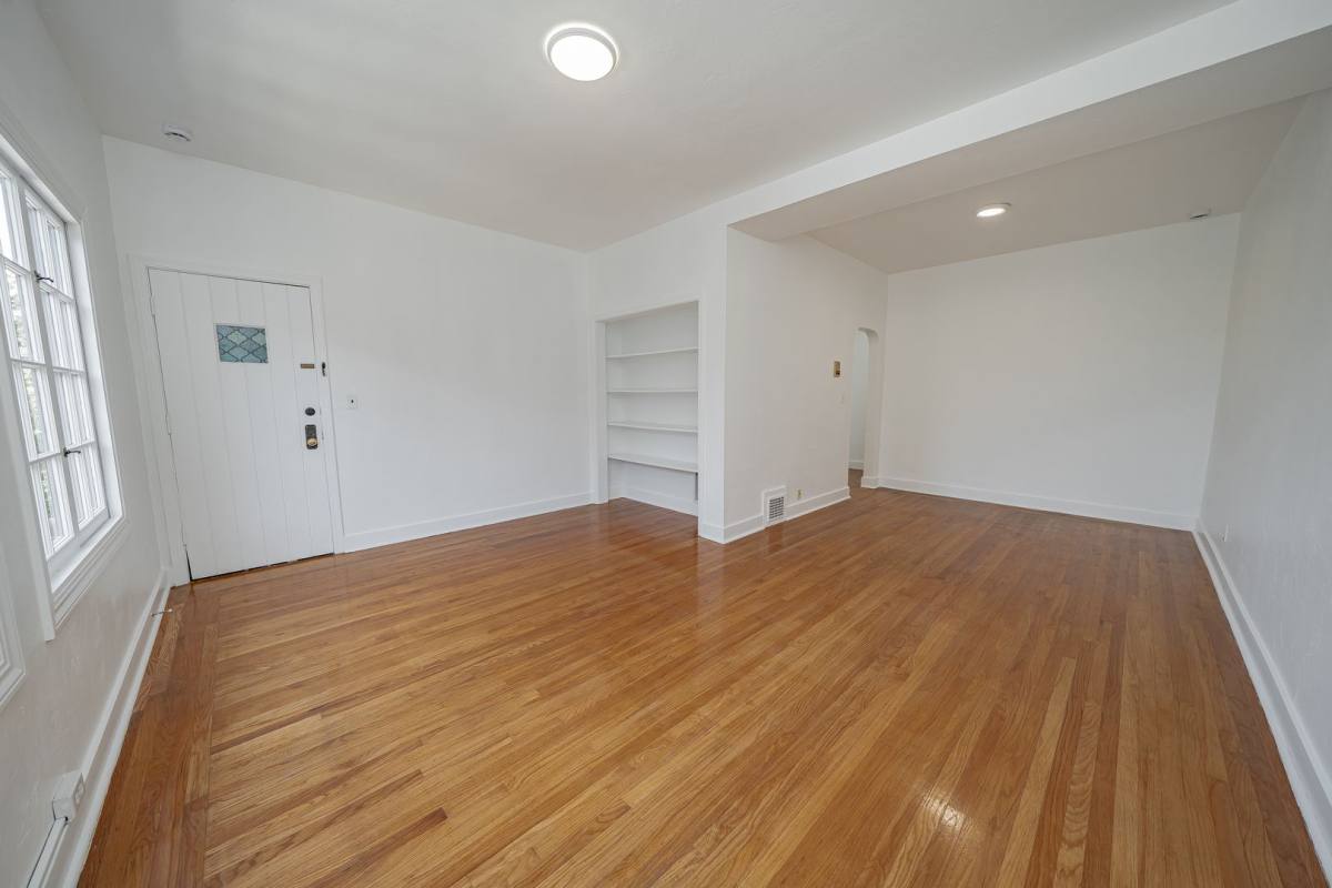Apartment for rent at 970 Vermont St, Oakland, CA 94610