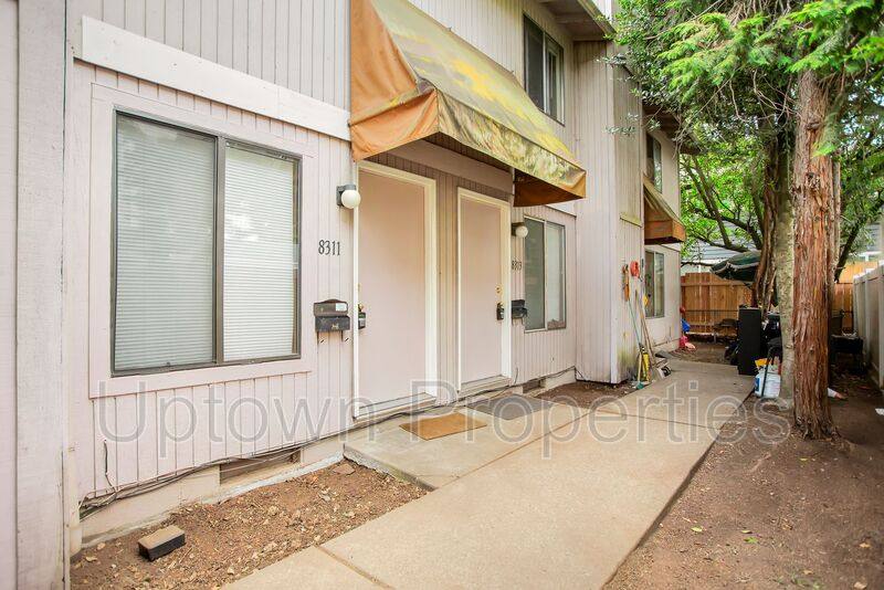 Townhouse for rent at 8311 SE 17th Ave, Portland, OR 97202