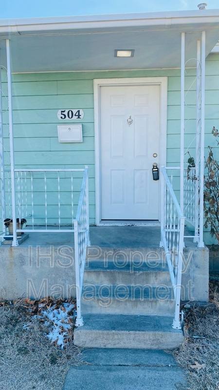 Apartment for rent at 504 Delafield Ave, Richland, WA 99352