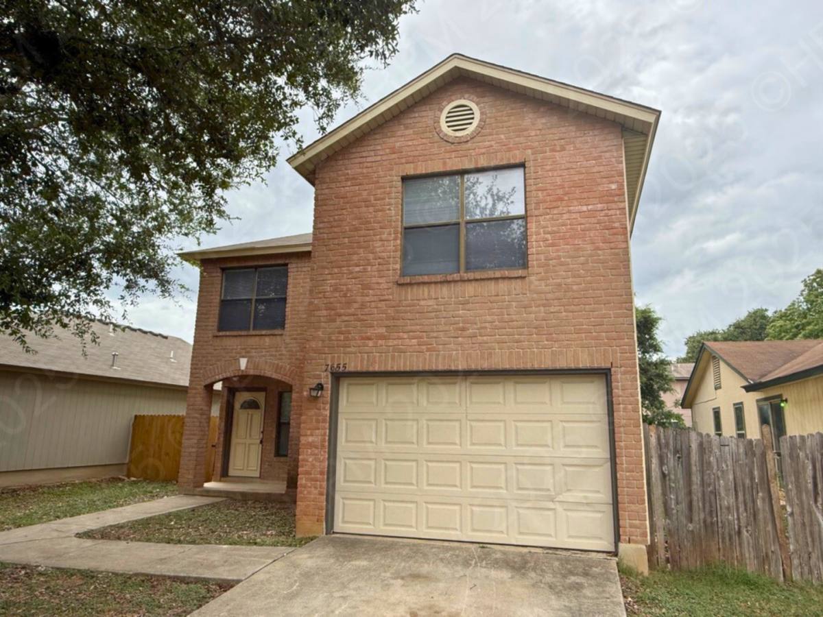 House for rent at 7655 Heathridge, San Antonio, TX 78250
