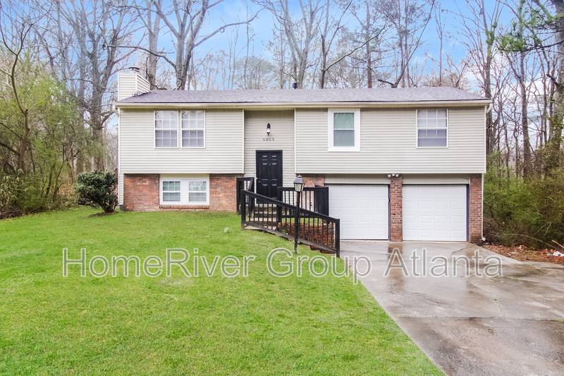 House for rent at 6809 Kimberly Mill Rd, Atlanta, GA 30349