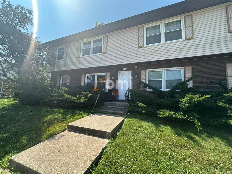 Apartment for rent at 5831 Creekview Court W #3, Portage, IN 46368