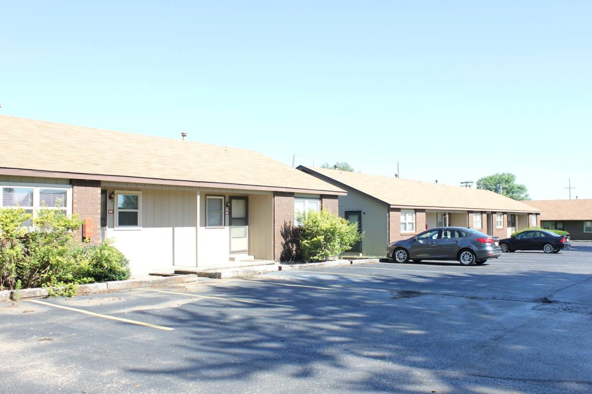 Apartment for rent at 3465 S Campbell, Springfield, MO 65807