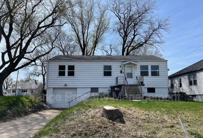 House for rent at 4105 Corby St, Omaha, NE 68111