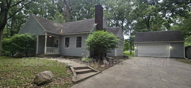 House for rent at 7532 W Jefferson Blvd, Fort Wayne, IN 46804