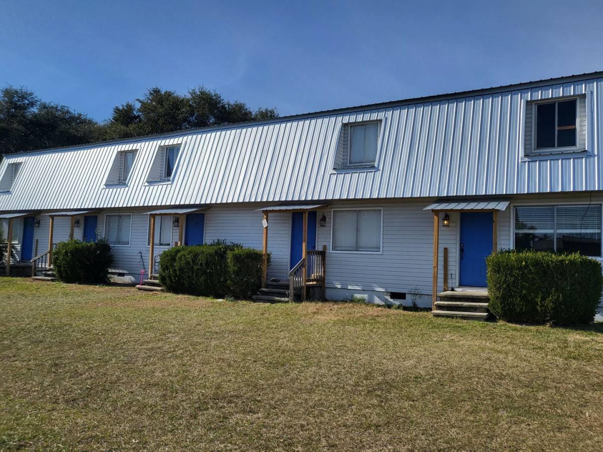 Apartment for rent at 1509 Rockdale Dr, Dublin, GA 31021