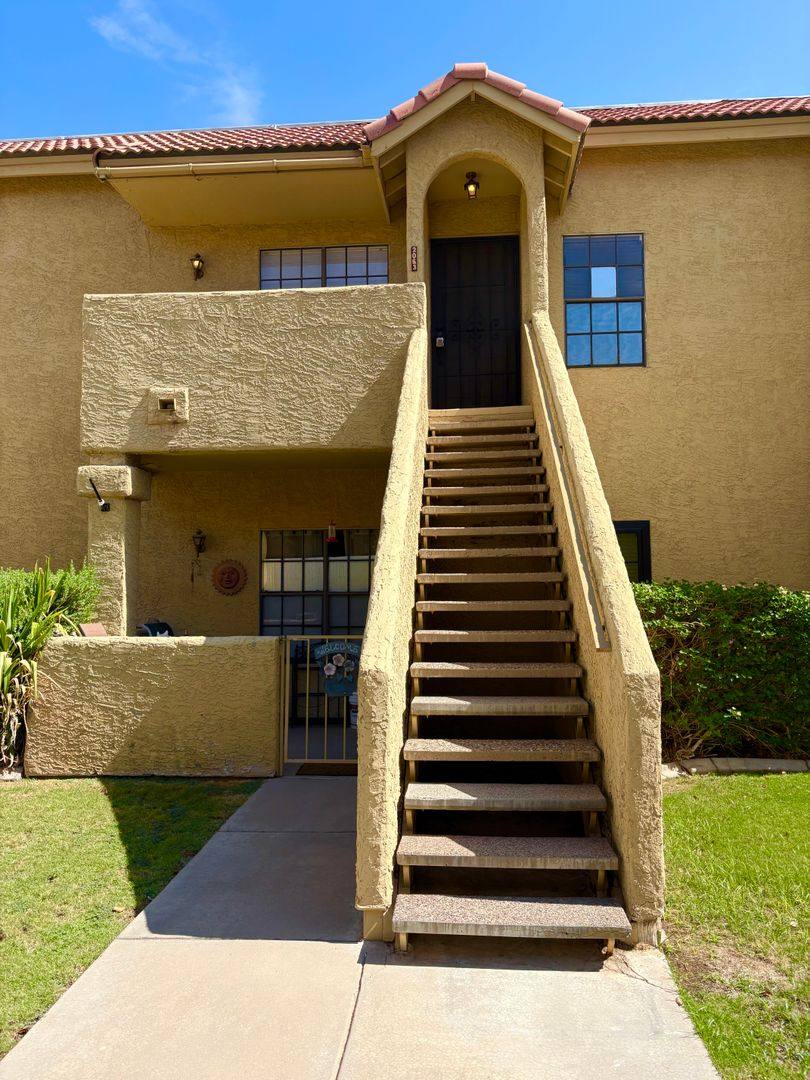 Apartment for rent at 1126 W Elliot Rd, Chandler, AZ 85224