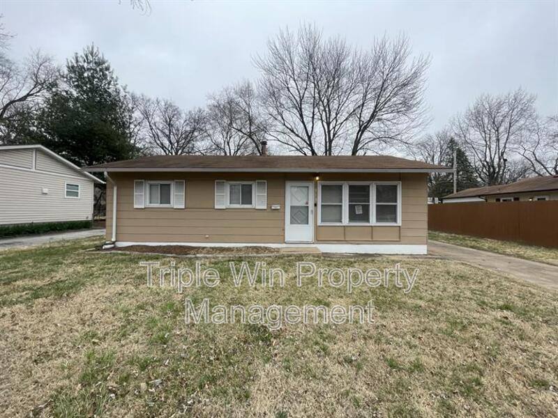 House for rent at 915 Mullanphy Rd, Florissant, MO 63031