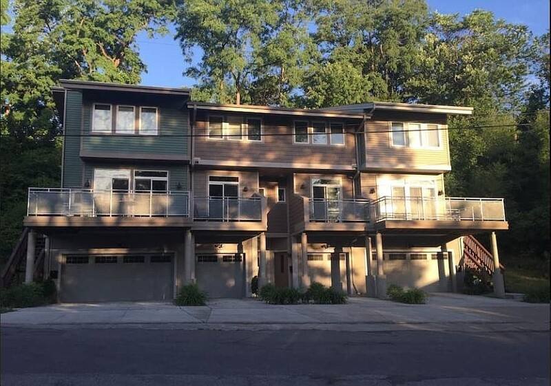Townhouse for rent at 2872 W 11th St, Cleveland, OH 44113