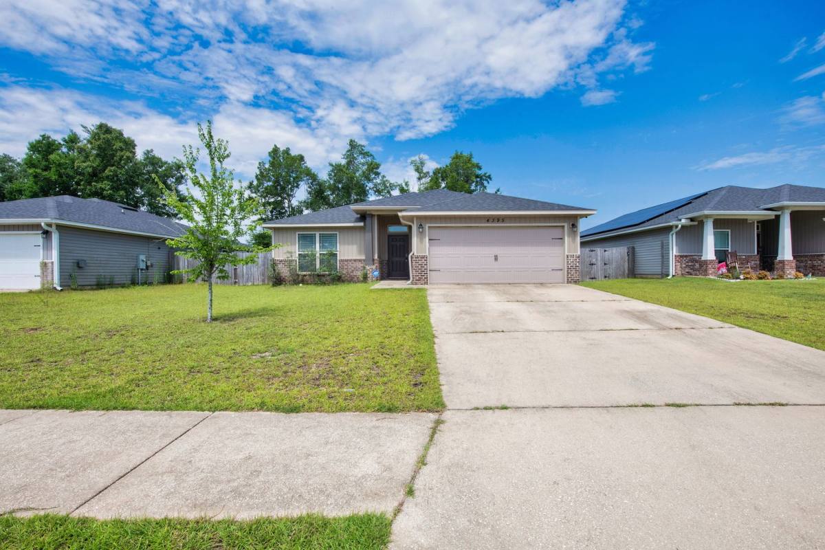 House for rent at 4395 Thistle Pine Court, Milton, FL 32571