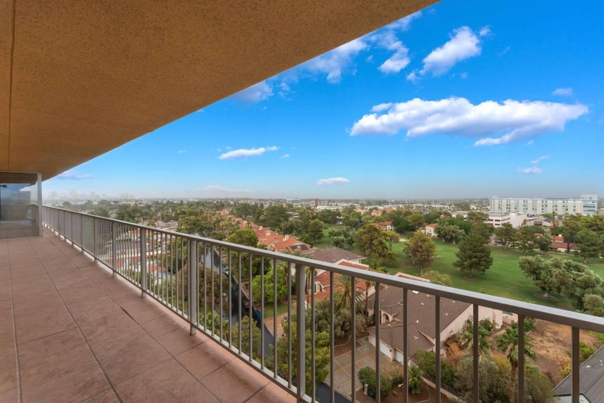 House for rent at 3111 Bel Air Dr, Las Vegas, NV 89109