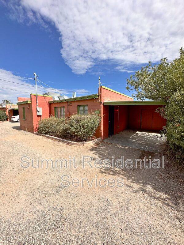 Townhouse for rent at 1930 N Tucson Blvd, Tucson, AZ 85716