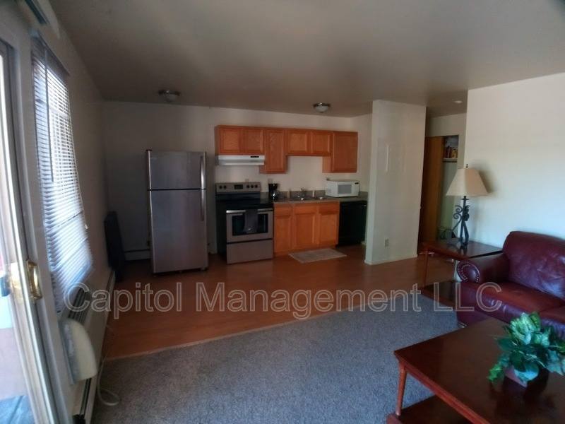 Apartment for rent at 427 Seymour Ave #205, Lansing, MI 48933