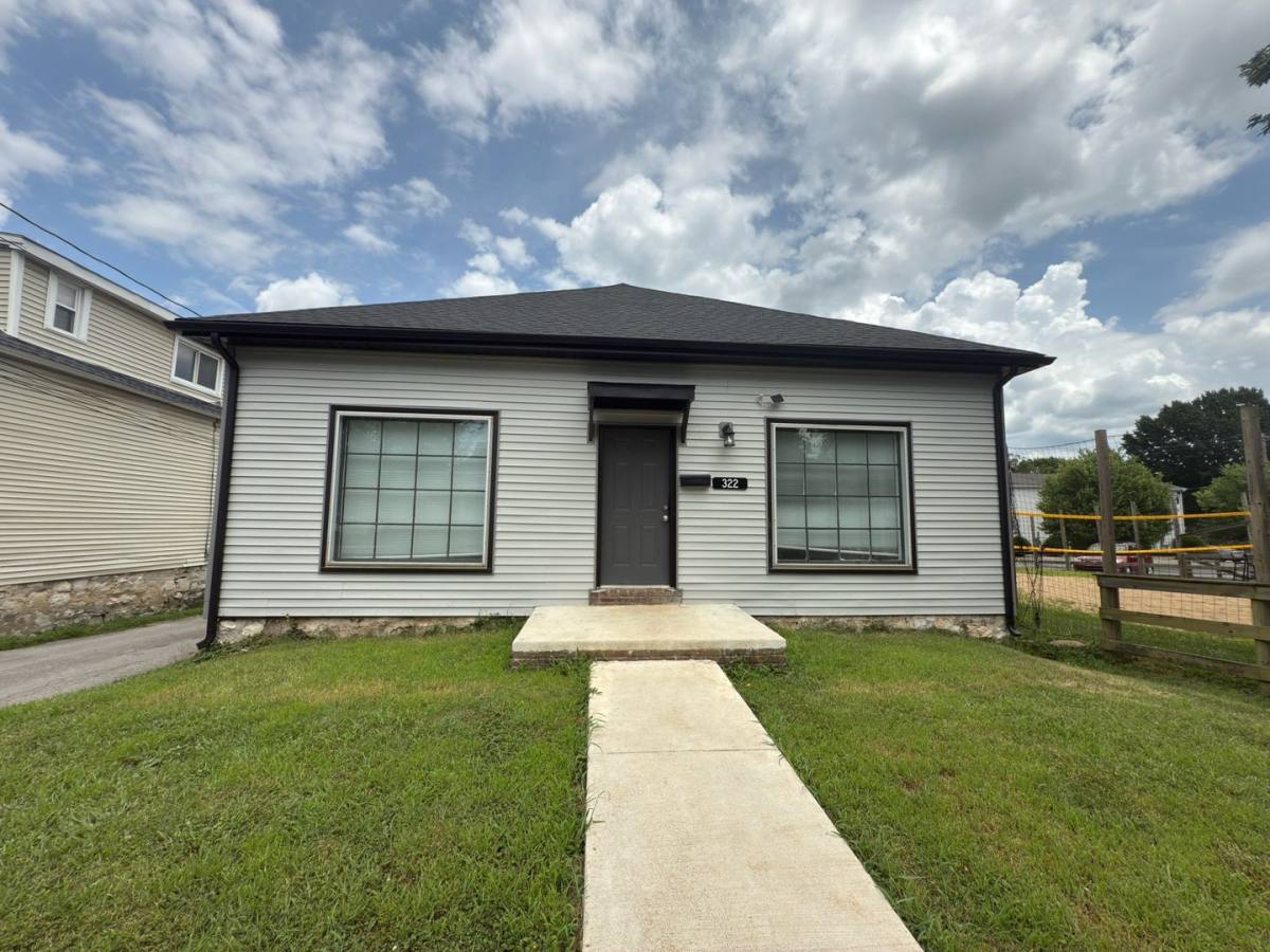 House for rent at 322 E 13th Ave, Bowling Green, KY 42101