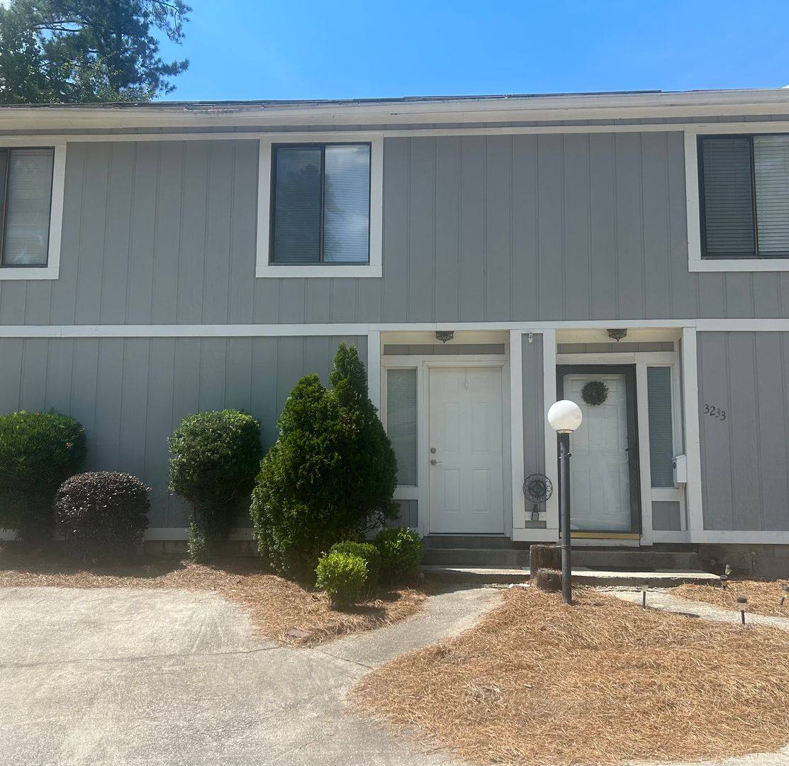 Townhouse for rent at 3235 W Wimbledon Dr, Augusta, GA 30909
