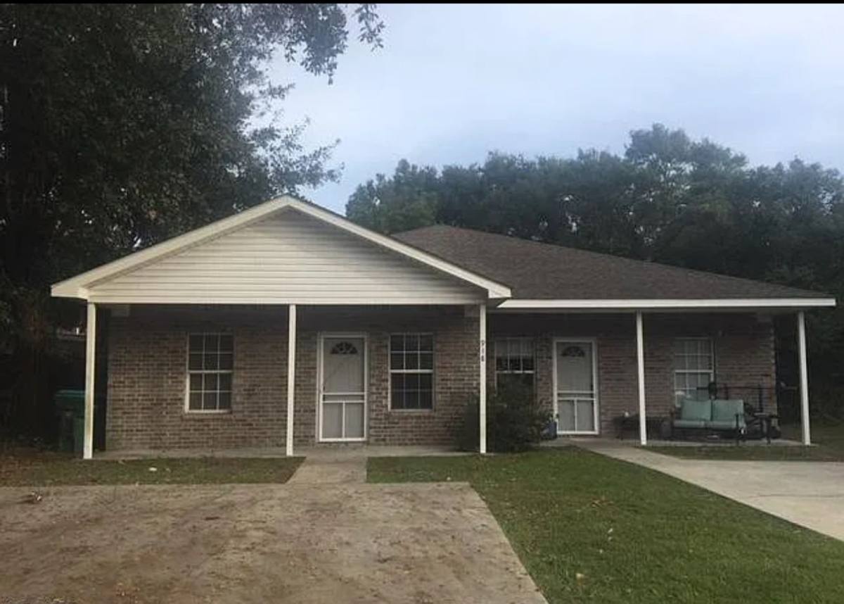 Townhouse for rent at 918 A Railroad, Gulfport, MS 39501