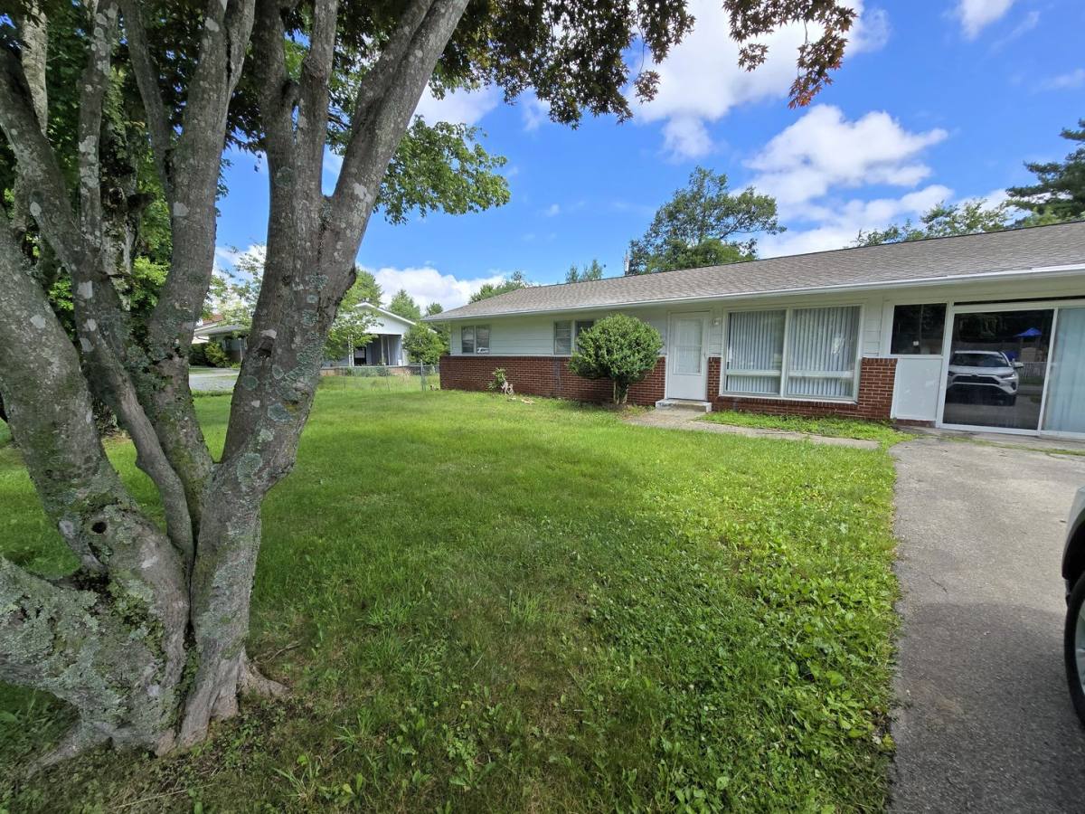 House for rent at 833 Greenway Rd, Boone, NC 28607