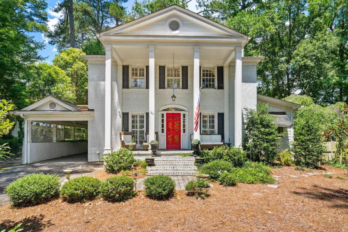 House for rent at 125 Briarcliff Rd, Durham, NC 27707