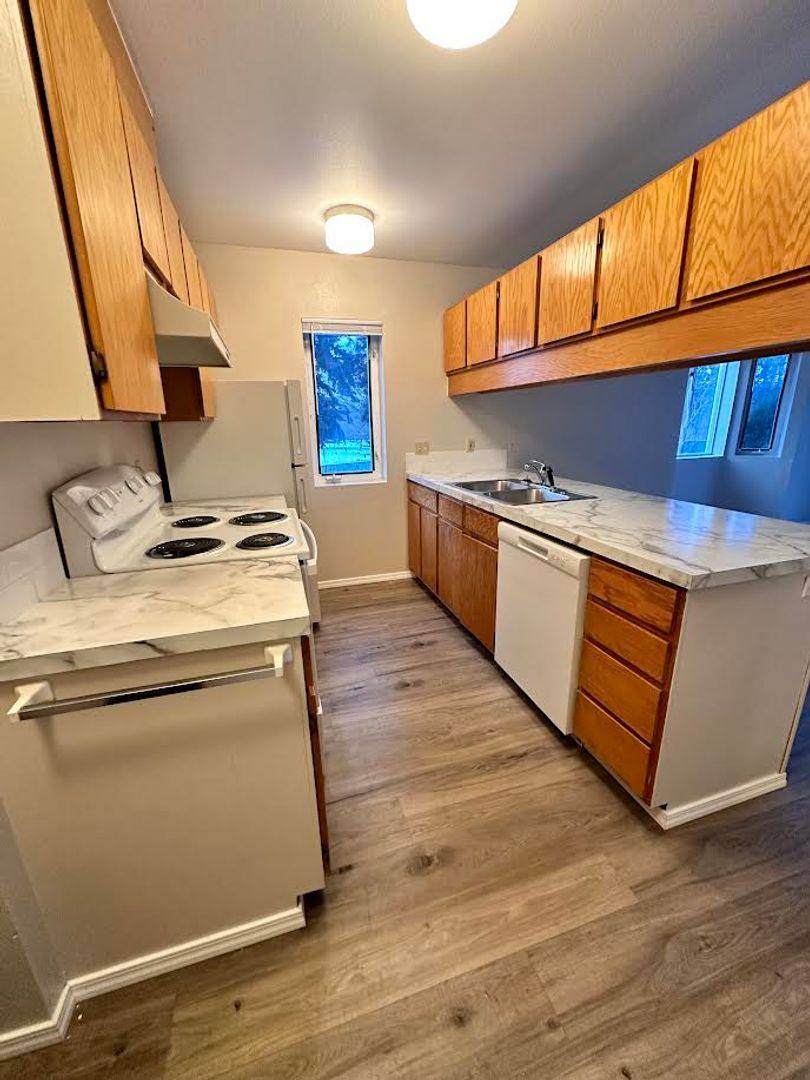 Apartment for rent at 1201 N Lincoln Way, Coeur D Alene, ID 83814
