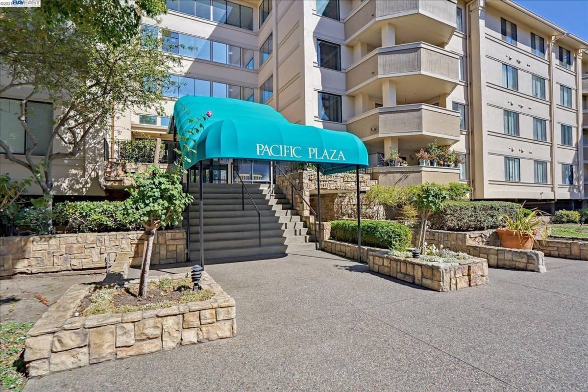 Condo for rent at 1400 Carpentier St, San Leandro, CA 94577