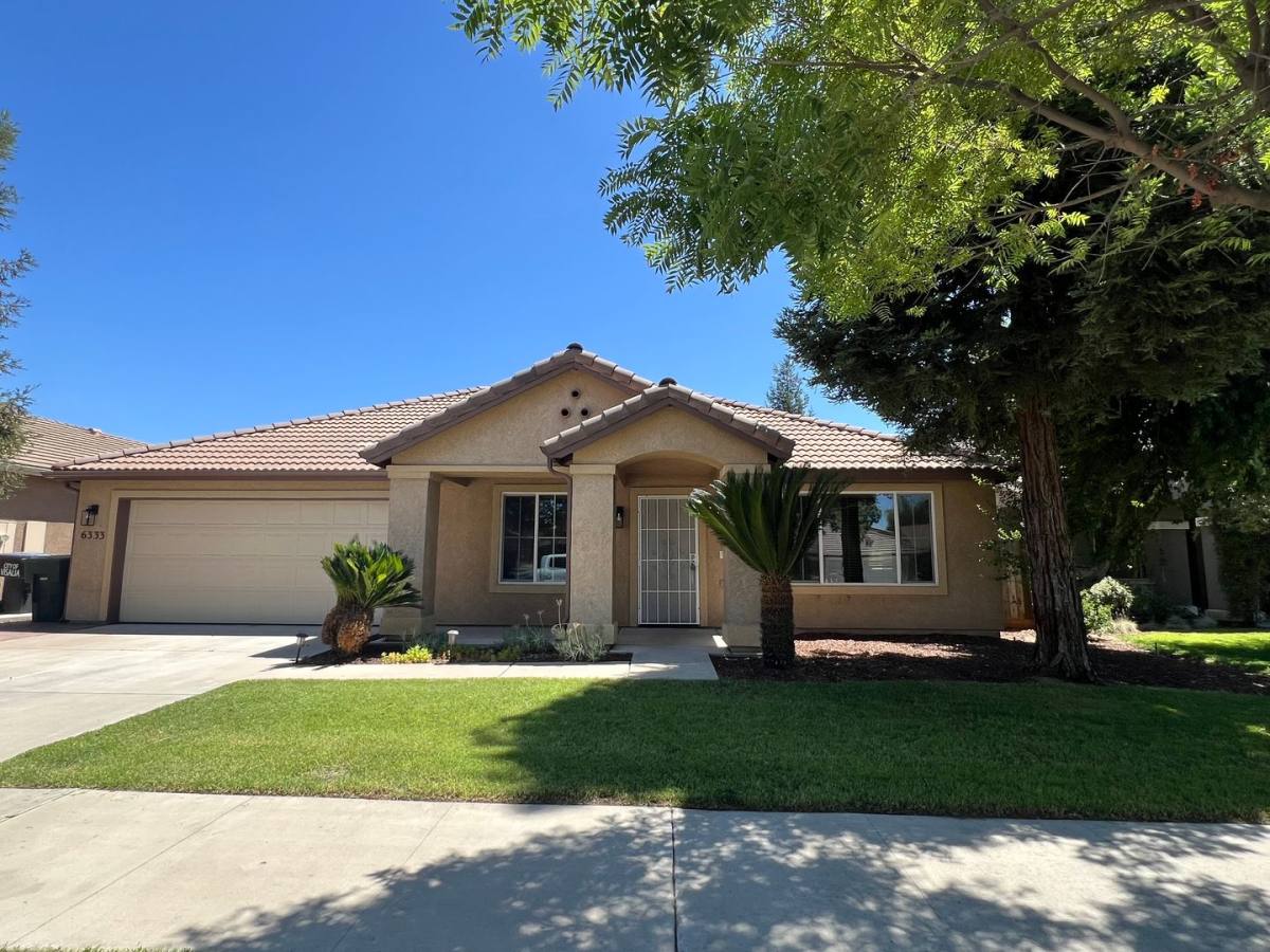 House for rent at 6333 W Clinton, Visalia, CA 93291