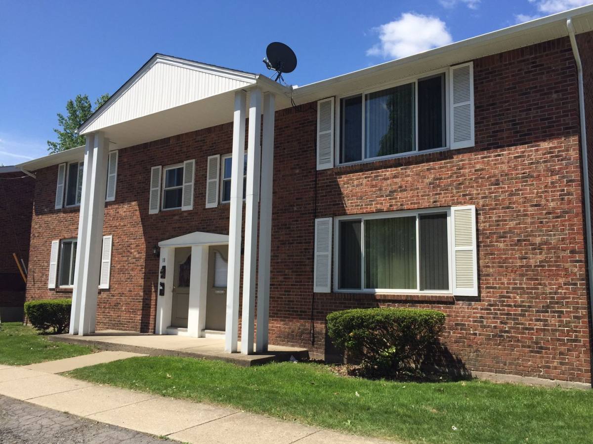 Apartment for rent at 2 Angle St, Buffalo, NY 14214