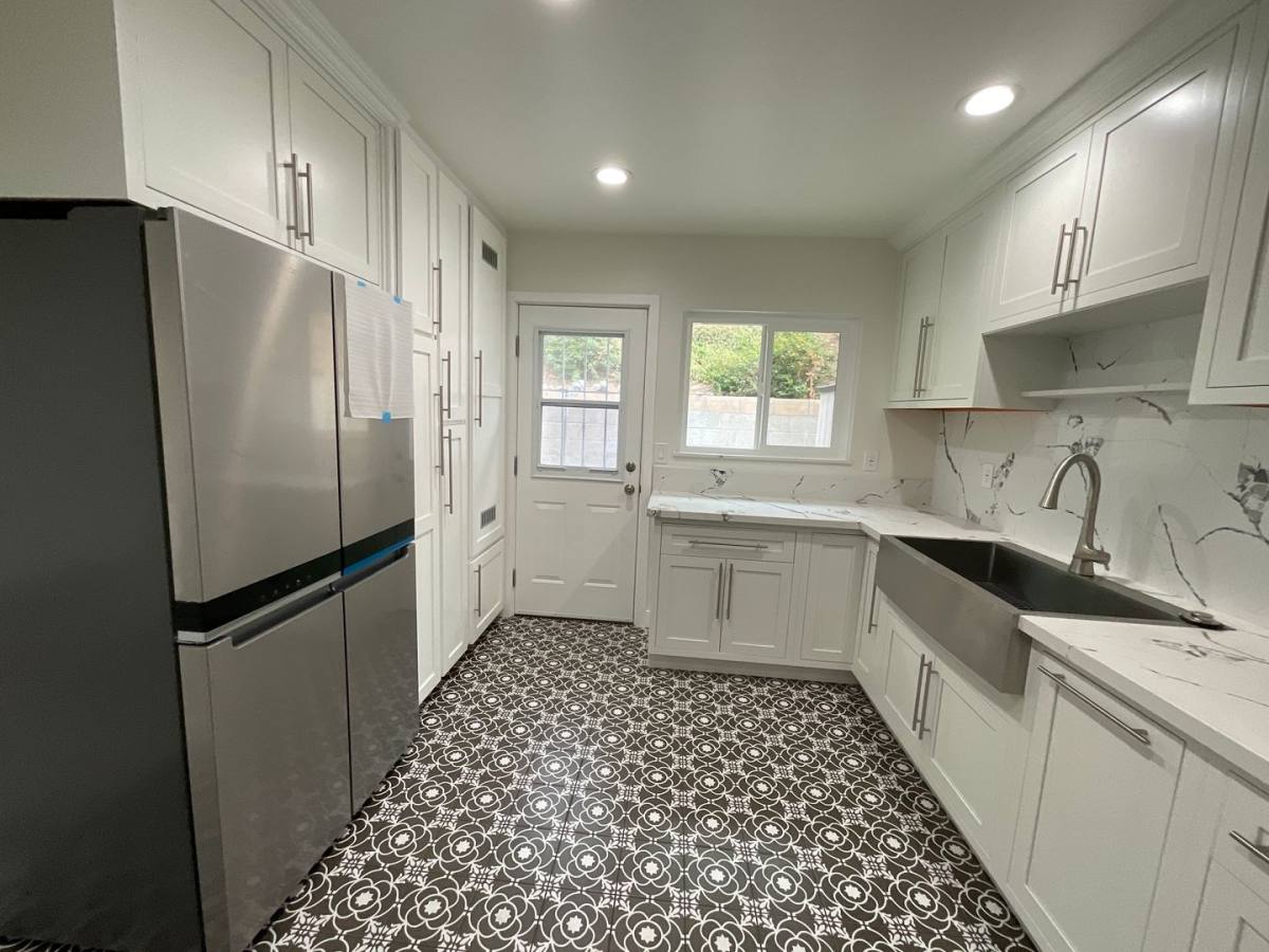 Apartment for rent at 16761-16773 E Main St, Orange, CA 92865