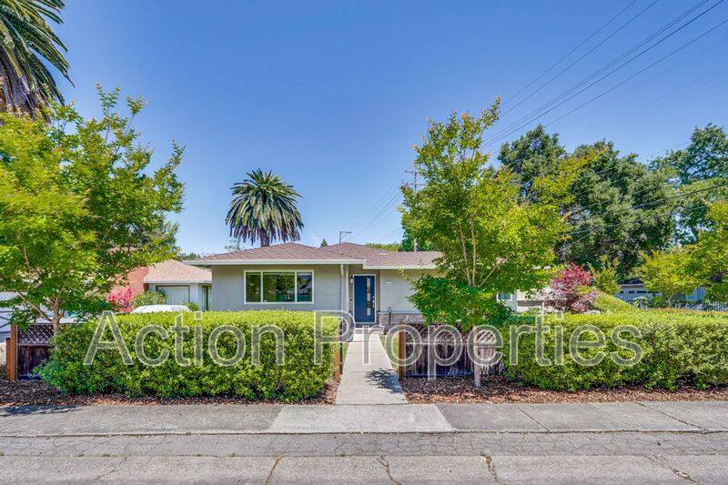 House for rent at 295 Bay Rd, Menlo Park, CA 94025