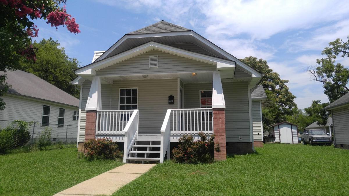 House for rent at 2211 E 12th St, Chattanooga, TN 37404