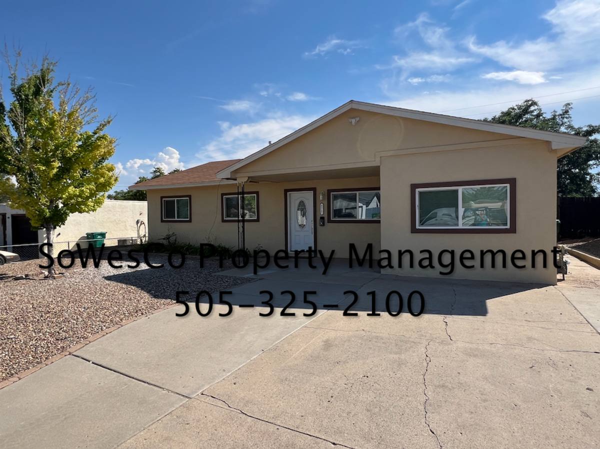House for rent at 5007 Loma Alta Dr, Farmington, NM 87402