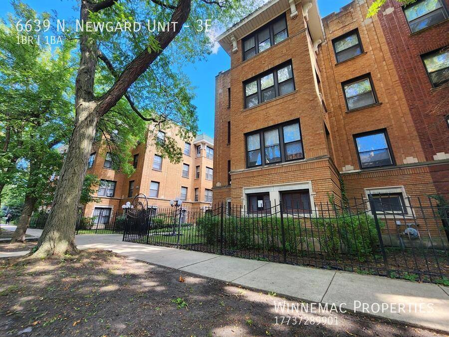 Apartment for rent at 6639 N Newgard, Chicago, IL 60626
