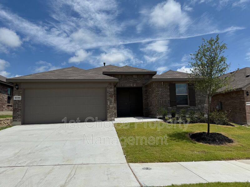 House for rent at 9456 Mint Hill Dr, Fort Worth, TX 76108